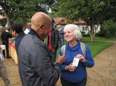 Wendy Kroeker (r) and Ricardo Esquivia (l)